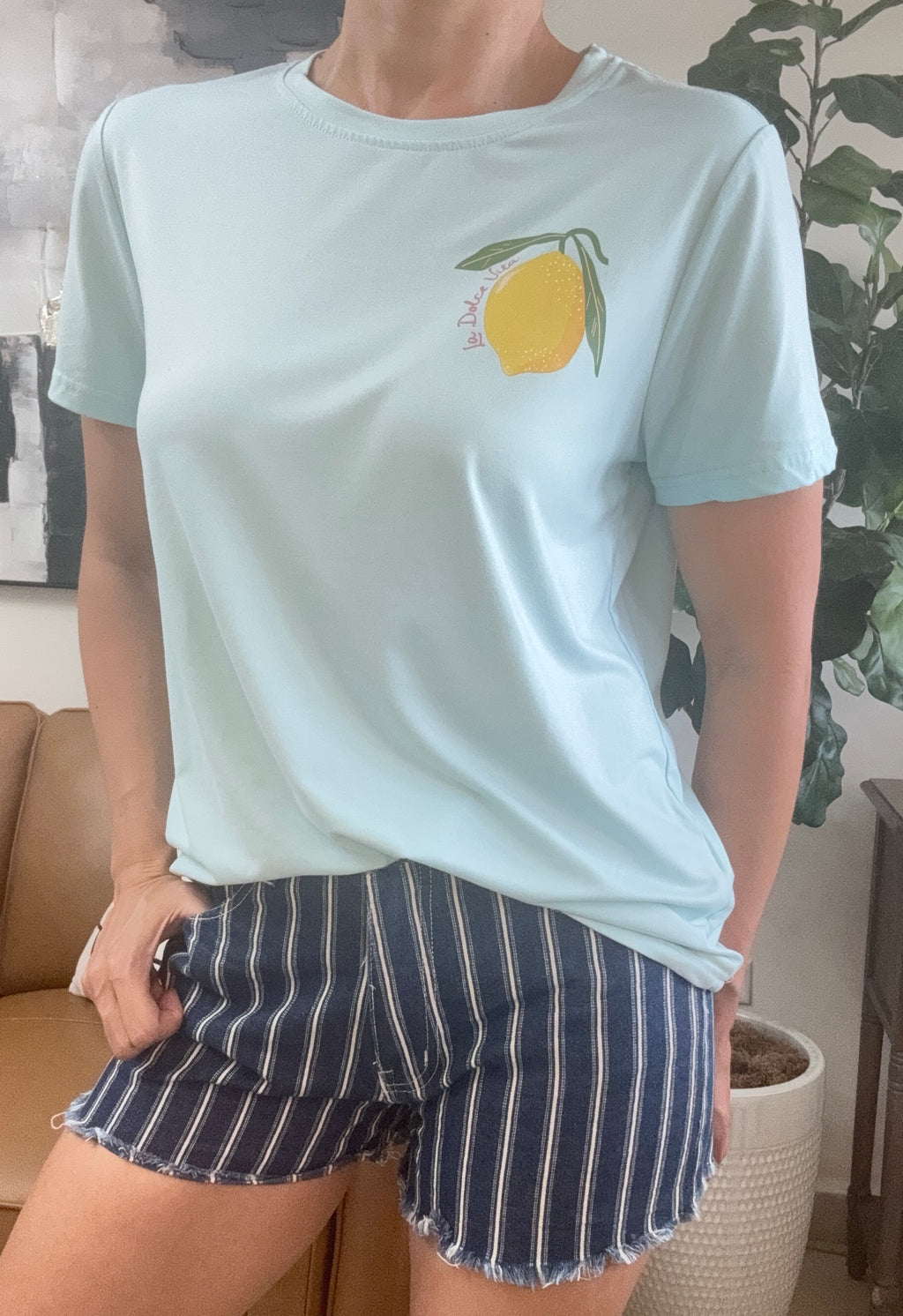 Amalfi Coast Style T Shirt (Size L)(Also fits S,M)