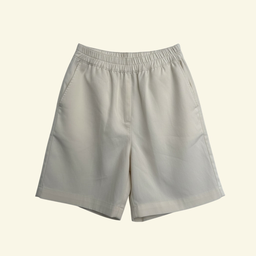 Bermuda Short New with Tags by Zara (Size XS)